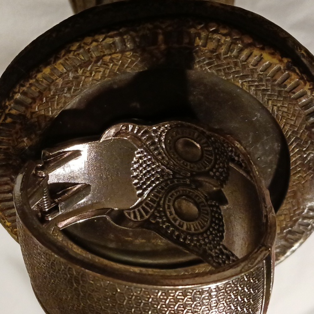 Silver Tone Metal Owl Cuff Bracelet With Black Rhinestones - Picture 3 of 8